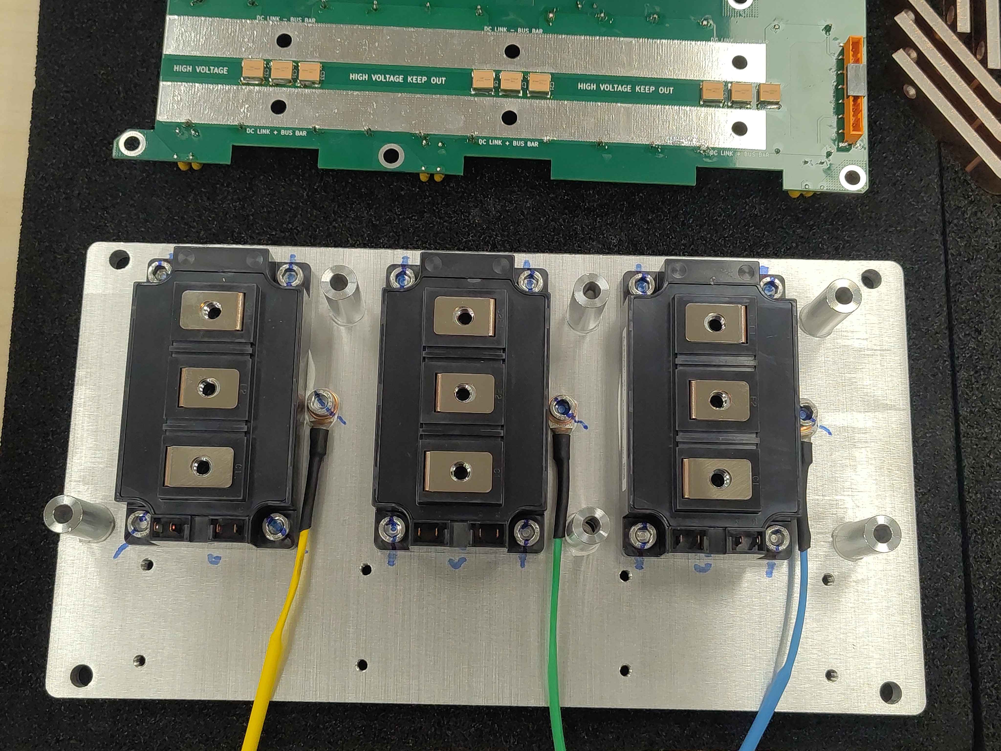 Top view of all six spacers placed on the heatspreader