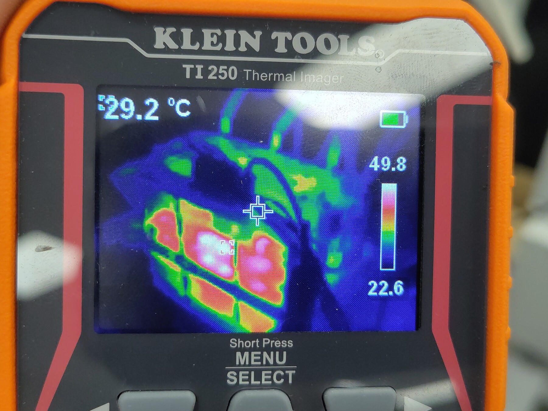 TI250 thermal view 1 (crosshair 29.2 °C; coldest pixel 22.6 °C)