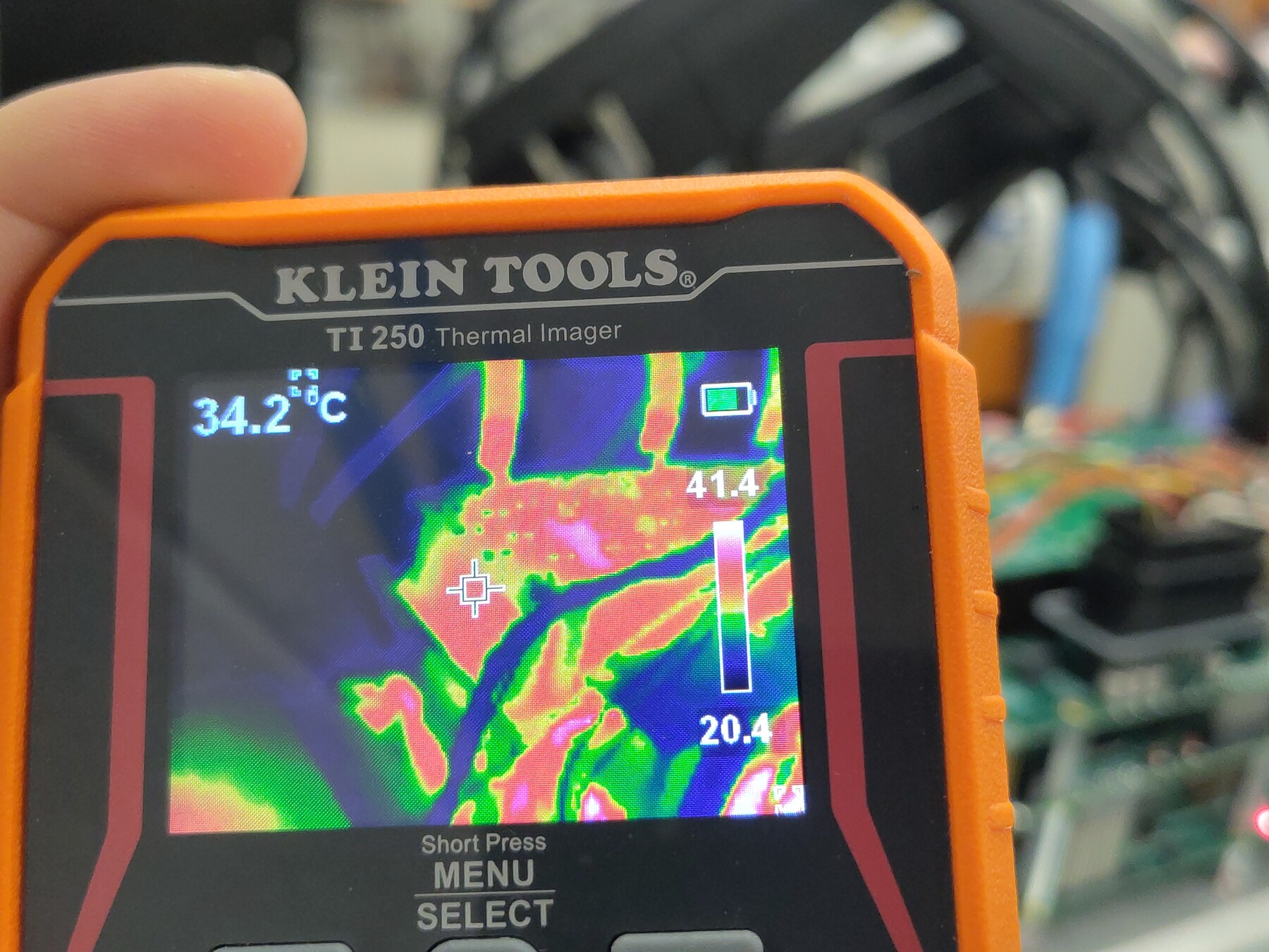 TI250 thermal view 3 (crosshair 34.2 °C)