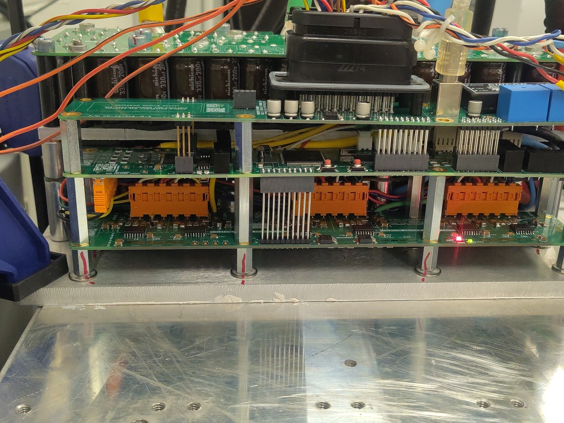 Power stage on the heatsink plate, pasted interface
