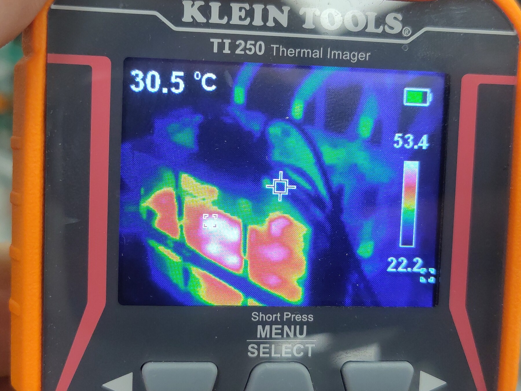 TI250 thermal view 1 (crosshair 30.5 °C, early in the run)